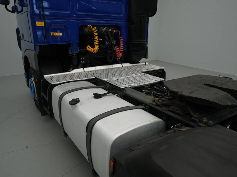 Tahač DAF XF 450 FT, Space Cab, PTO: obrázek 9