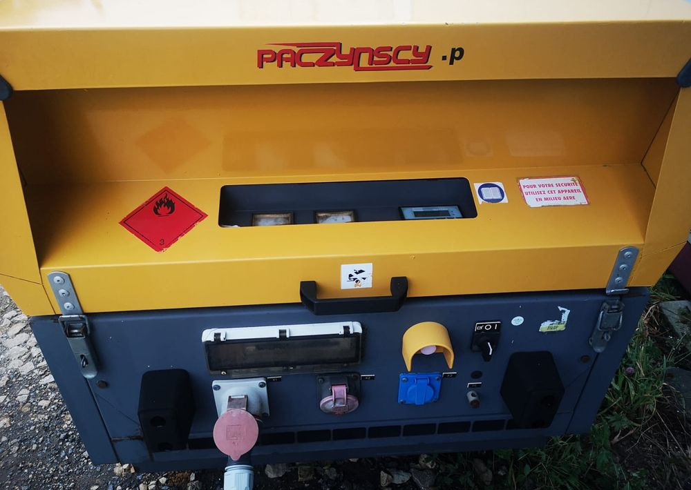 Agregat prądotwórczy Atlas Copco QAX 20 2005 Agregat (Genrtator) prądotwórczy Atlas Copco - Elektrický generátor: obrázek 3 Agregat prądotwórczy Atlas Copco QAX 20 2005 Agregat (Genrtator) prądotwórczy Atlas Copco - Elektrický generátor: obrázek 3