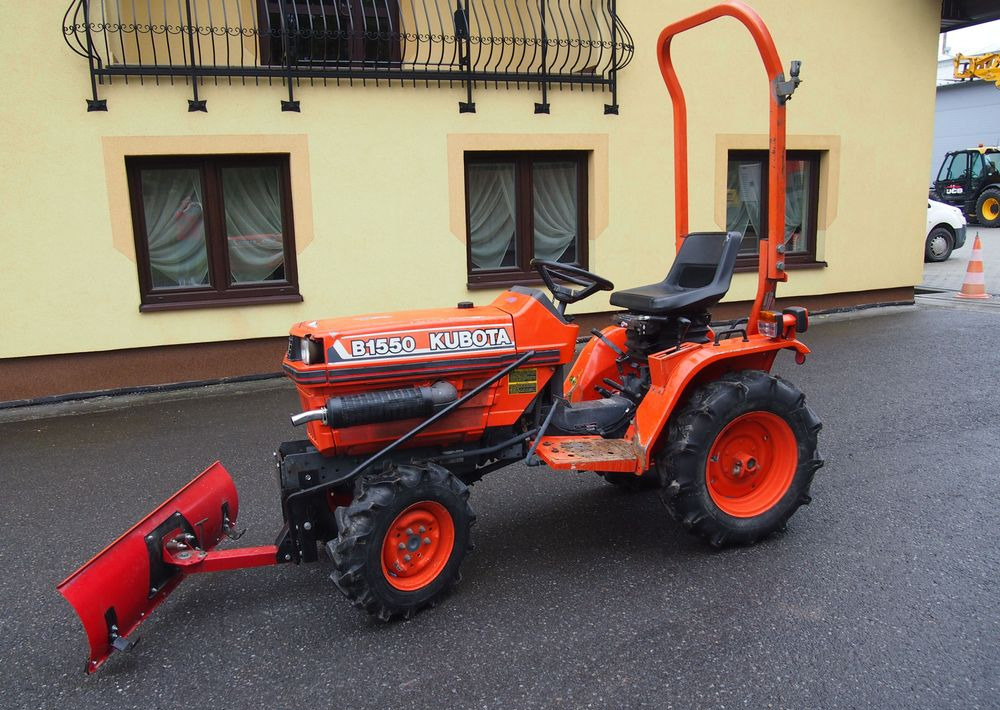 Ciągnik Kubota B1550 1994 traktorek KUBOTA 4x4 19KM - Traktor: obrázek 4 Ciągnik Kubota B1550 1994 traktorek KUBOTA 4x4 19KM - Traktor: obrázek 4