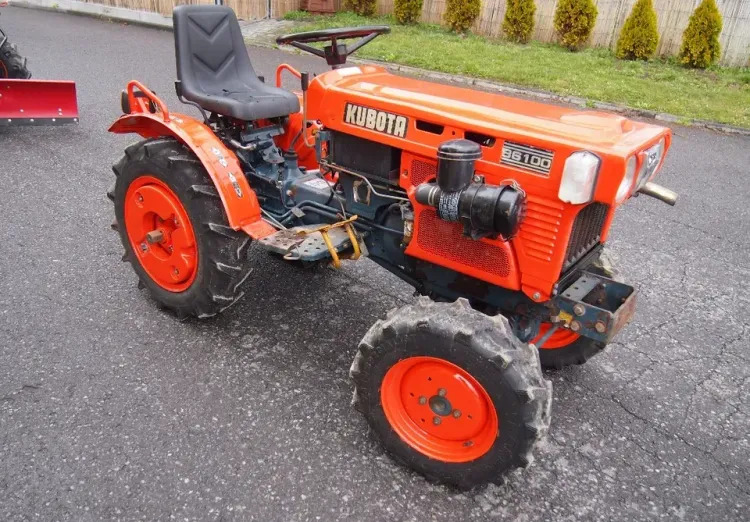 Ciągnik Kubota B6100 1995 4x4 - Traktor: obrázek 4 Ciągnik Kubota B6100 1995 4x4 - Traktor: obrázek 4