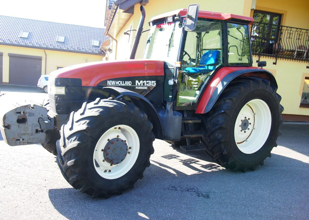 Ciągnik New Holland NH M 135 1998 NEW HOLLAND TM M135 - Traktor: obrázek 5 Ciągnik New Holland NH M 135 1998 NEW HOLLAND TM M135 - Traktor: obrázek 5