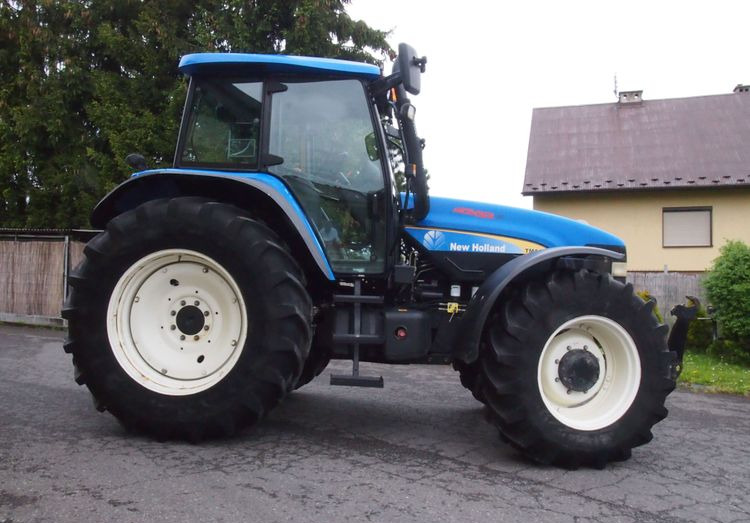 Ciągnik New Holland TM 140 2004 Przedni TUZ - Traktor: obrázek 4 Ciągnik New Holland TM 140 2004 Przedni TUZ - Traktor: obrázek 4
