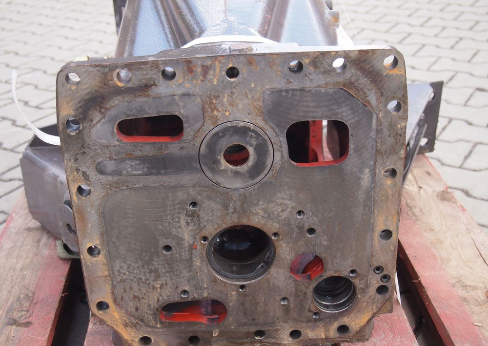 Części do Ciągnika Massey Ferguson MF 3060, 3070, 3080, 3090 Obudowa skrzyni biegów MF 3000, 3100, 6000 - Převodovka a díly pro Zemědělská technika: obrázek 5 Części do Ciągnika Massey Ferguson MF 3060, 3070, 3080, 3090 Obudowa skrzyni biegów MF 3000, 3100, 6000 - Převodovka a díly pro Zemědělská technika: obrázek 5