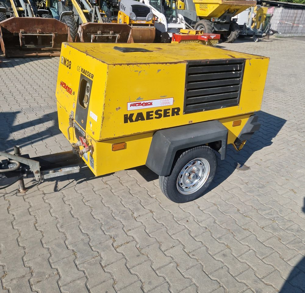 Kompresor Kaeser Kaeser M38 1999 Kompresor sprężarka śrubowa - Mobilní kompresor: obrázek 1 Kompresor Kaeser Kaeser M38 1999 Kompresor sprężarka śrubowa - Mobilní kompresor: obrázek 1