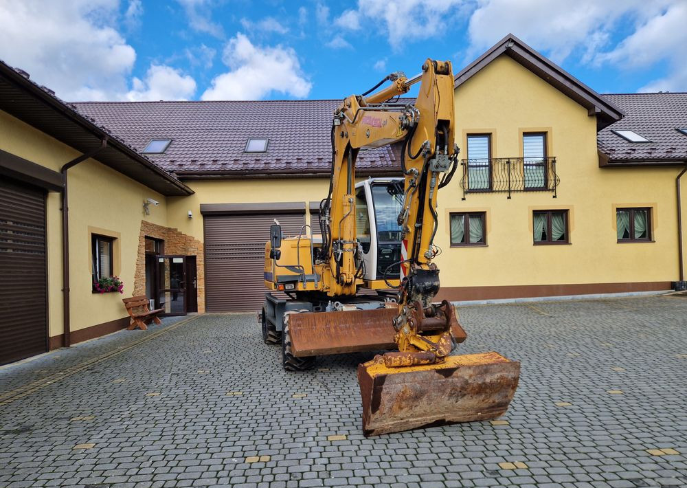 Koparka kołowa Liebherr A311 2008 Liebherr - Kolesové rýpadlo: obrázek 3 Koparka kołowa Liebherr A311 2008 Liebherr - Kolesové rýpadlo: obrázek 3