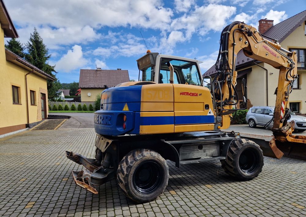 Koparka kołowa Liebherr A311 2008 Liebherr - Kolesové rýpadlo: obrázek 4 Koparka kołowa Liebherr A311 2008 Liebherr - Kolesové rýpadlo: obrázek 4