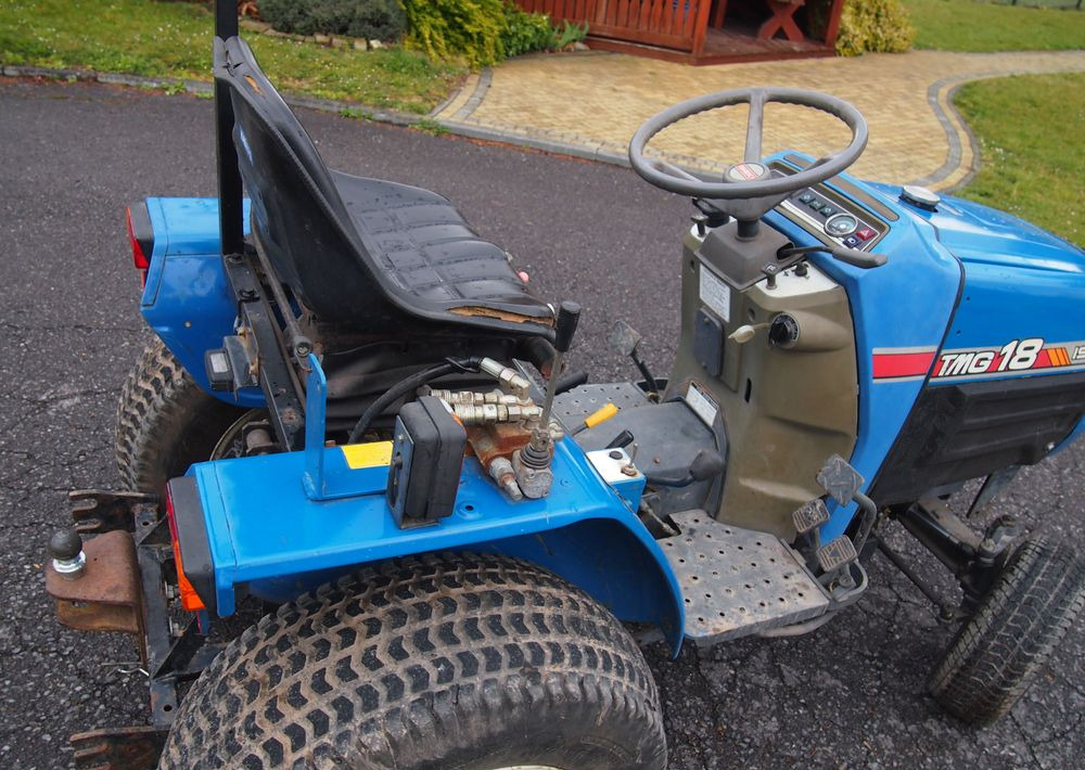Kosiarka traktorek Iseki TMG T18 1995 hydro Diesel - Sekačka na trávu: obrázek 3 Kosiarka traktorek Iseki TMG T18 1995 hydro Diesel - Sekačka na trávu: obrázek 3