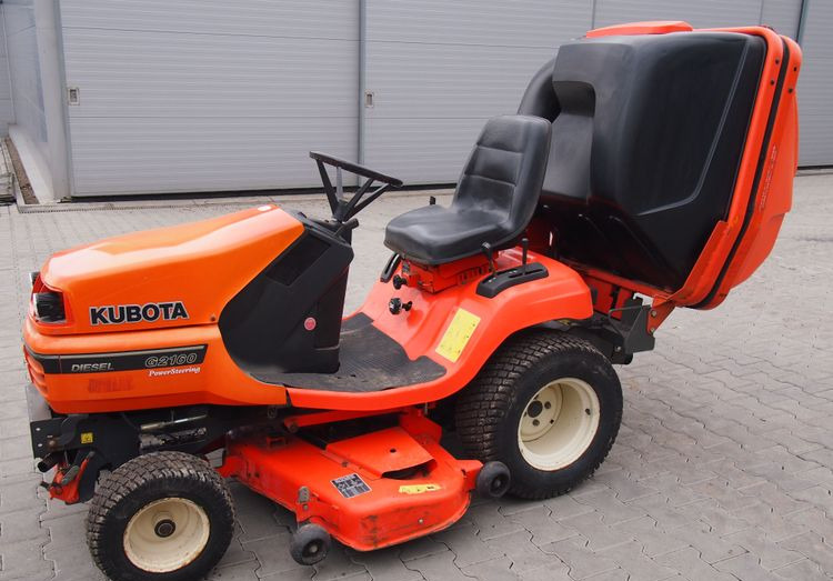 Kosiarka traktorek Kubota G2160 diesel 2004 Kosiarka traktorek KUBOTA - Sekačka na trávu: obrázek 2 Kosiarka traktorek Kubota G2160 diesel 2004 Kosiarka traktorek KUBOTA - Sekačka na trávu: obrázek 2