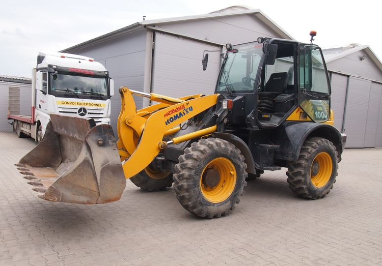 Ładowarka Komatsu WA100-6 2012 Ładowarka Komatsu WA 100-6 - Kolový nakladač: obrázek 4 Ładowarka Komatsu WA100-6 2012 Ładowarka Komatsu WA 100-6 - Kolový nakladač: obrázek 4