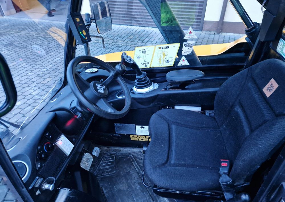 Ładowarka teleskopowa JCB 516-40 2017 Ładowarka teleskopowa JCB - Teleskopický manipulátor: obrázek 3 Ładowarka teleskopowa JCB 516-40 2017 Ładowarka teleskopowa JCB - Teleskopický manipulátor: obrázek 3