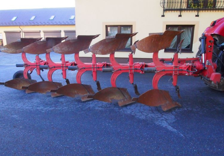 Pług obrotowy GREGOIRE-BESSON RY47 2000 Zabezpieczenie korpusów hydrauliczne - Pluh: obrázek 4 Pług obrotowy GREGOIRE-BESSON RY47 2000 Zabezpieczenie korpusów hydrauliczne - Pluh: obrázek 4