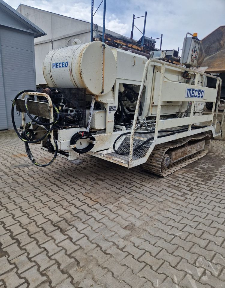 Pompa do betonu Mecbo CAR TCACK P6.80 APV/DI 90bar 2007 Pompa do betonu MECBO P6.80 na gąsienicach - Stacionární čerpadlo betonu: obrázek 3 Pompa do betonu Mecbo CAR TCACK P6.80 APV/DI 90bar 2007 Pompa do betonu MECBO P6.80 na gąsienicach - Stacionární čerpadlo betonu: obrázek 3