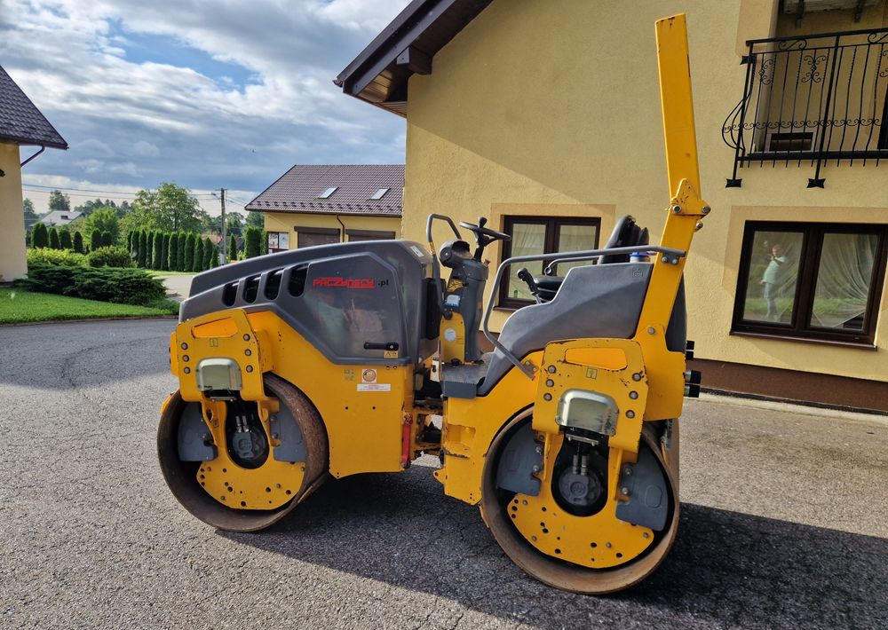 Walec Hamm HD14VV 2014 Walec HAMM HD 14VV silnik KUBOTA - Válec: obrázek 3 Walec Hamm HD14VV 2014 Walec HAMM HD 14VV silnik KUBOTA - Válec: obrázek 3