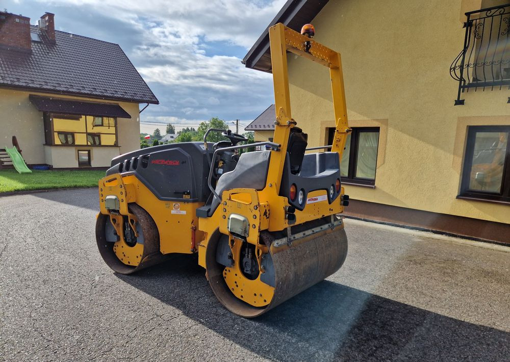 Walec Hamm HD14VV 2014 Walec HAMM HD 14VV silnik KUBOTA - Válec: obrázek 4 Walec Hamm HD14VV 2014 Walec HAMM HD 14VV silnik KUBOTA - Válec: obrázek 4