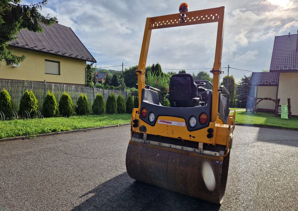 Walec Hamm HD14VV 2014 Walec HAMM HD 14VV silnik KUBOTA - Válec: obrázek 5 Walec Hamm HD14VV 2014 Walec HAMM HD 14VV silnik KUBOTA - Válec: obrázek 5