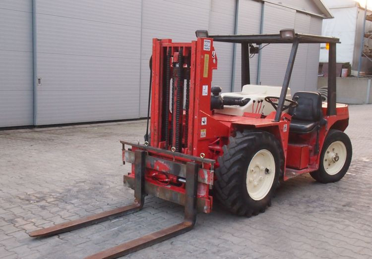 Wózek widłowy Manitou MC.20.HP 1992 - Dieselový vysokozdvižný vozík: obrázek 2 Wózek widłowy Manitou MC.20.HP 1992 - Dieselový vysokozdvižný vozík: obrázek 2