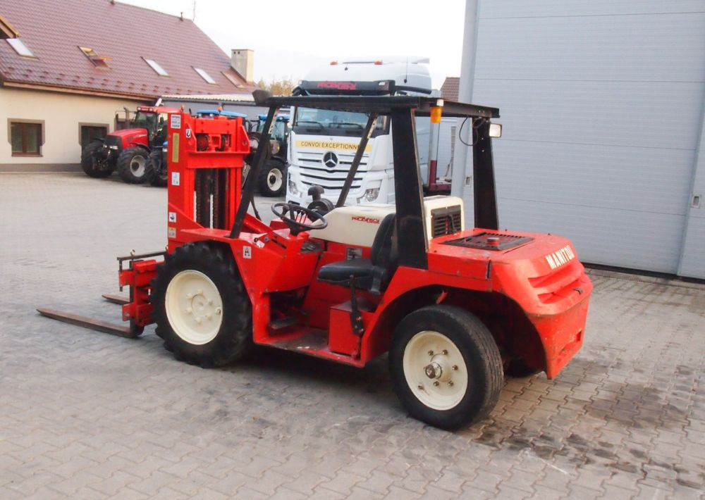 Wózek widłowy Manitou MC.20.HP 1992 - Dieselový vysokozdvižný vozík: obrázek 4 Wózek widłowy Manitou MC.20.HP 1992 - Dieselový vysokozdvižný vozík: obrázek 4