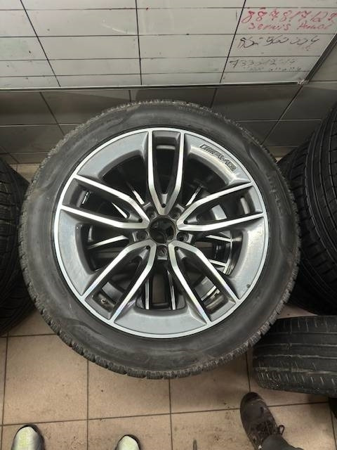 Pirelli P ZERO Winter 255/45/19 - Pneumatiky pro Nákladní auto: obrázek 1 Pirelli P ZERO Winter 255/45/19 - Pneumatiky pro Nákladní auto: obrázek 1
