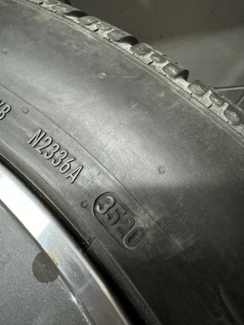 Pirelli P ZERO Winter 255/45/19 - Pneumatiky pro Nákladní auto: obrázek 4 Pirelli P ZERO Winter 255/45/19 - Pneumatiky pro Nákladní auto: obrázek 4
