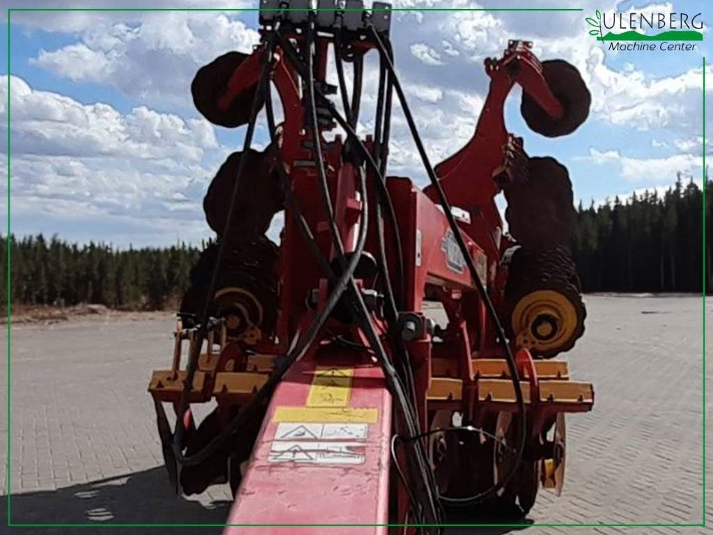 Vaderstad Carrier 420 - Talířové brány: obrázek 2 Vaderstad Carrier 420 - Talířové brány: obrázek 2