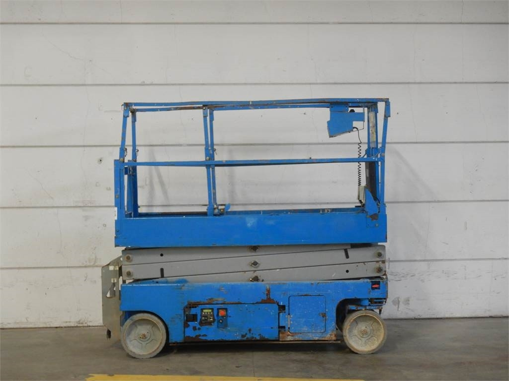 Genie GS2032 - Nůžková plošina: obrázek 1 Genie GS2032 - Nůžková plošina: obrázek 1