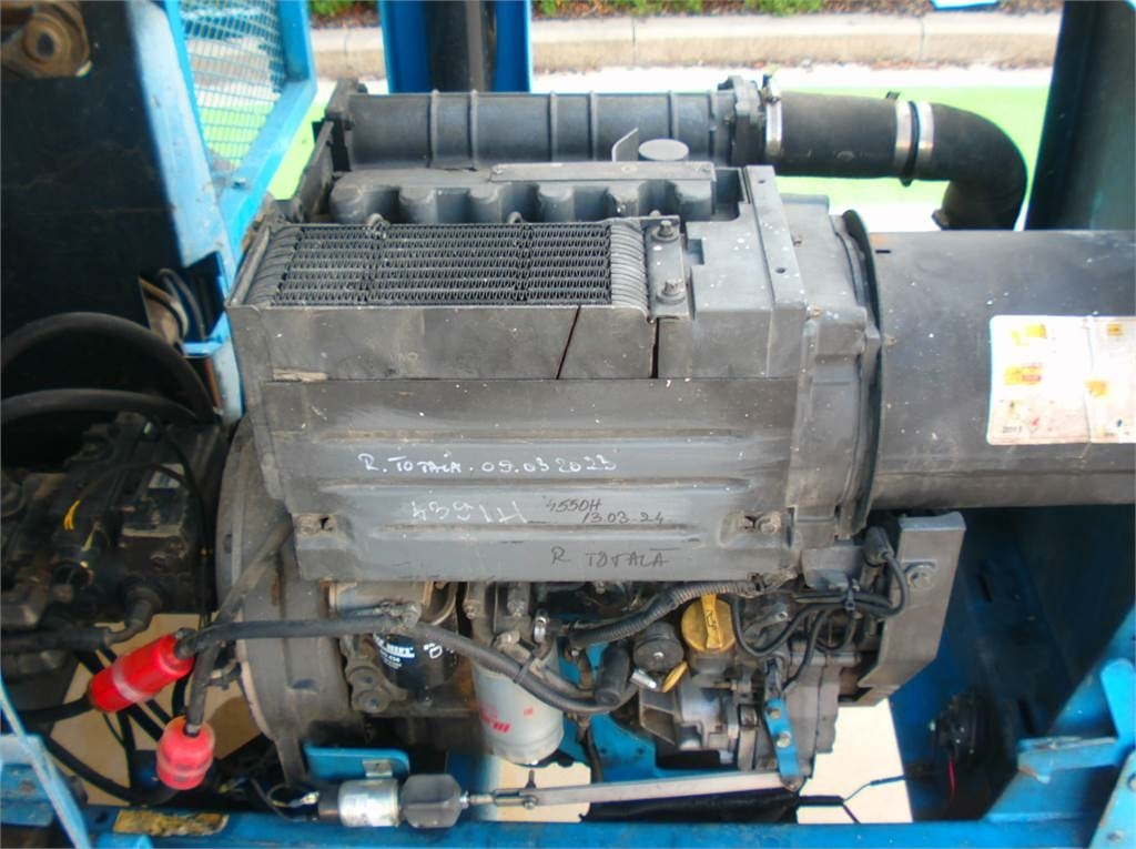 Genie GS4390RT  - Nůžková plošina: obrázek 5 Genie GS4390RT  - Nůžková plošina: obrázek 5