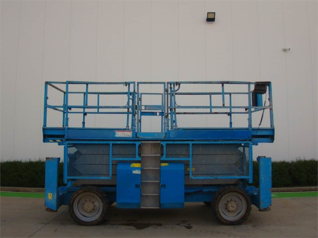 Genie GS4390RT - Nůžková plošina: obrázek 1 Genie GS4390RT - Nůžková plošina: obrázek 1
