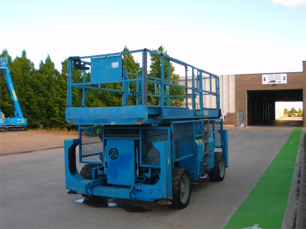 Genie GS4390RT - Nůžková plošina: obrázek 4 Genie GS4390RT - Nůžková plošina: obrázek 4