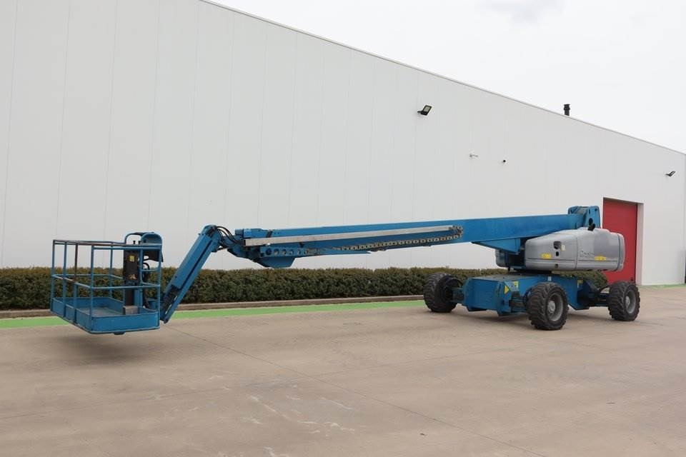 Genie S105 - Teleskopická plošina: obrázek 2 Genie S105 - Teleskopická plošina: obrázek 2