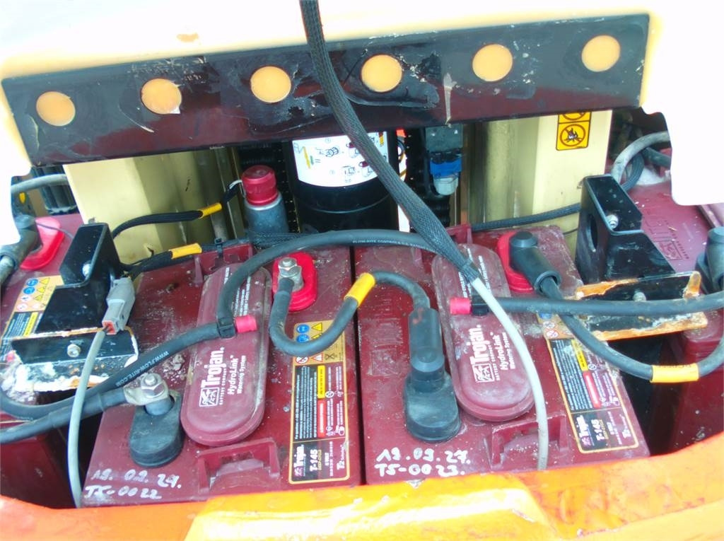 JLG Toucan 12E+ - Vertikální sloupový výtah: obrázek 5 JLG Toucan 12E+ - Vertikální sloupový výtah: obrázek 5