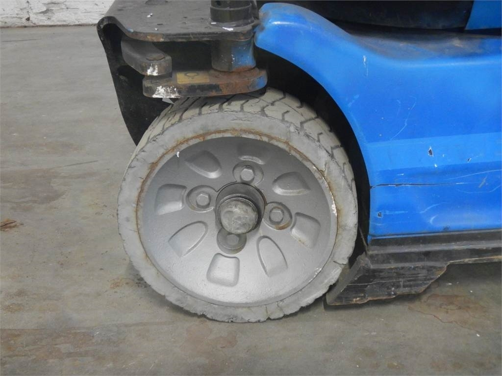 Vertikální sloupový výtah Manitou 100VJR: obrázek 13