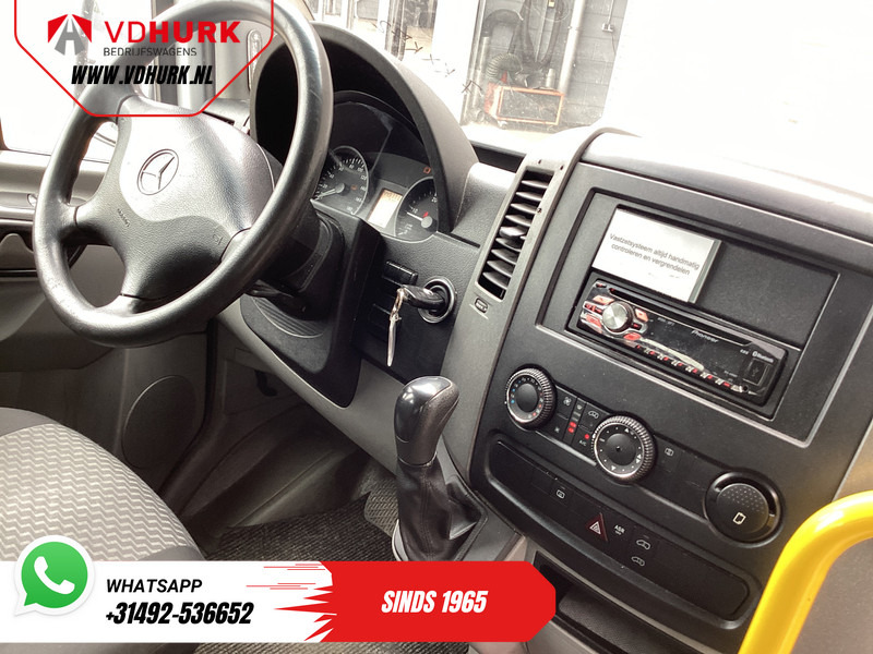 Mercedes-Benz Sprinter 313 2.2 CDI Aut. L2H2 €11.132 Incl. BTW BPM VRIJ! Combi/ 9 Persoons/ Kombi/ 9P/ Airco/ Rolstoellift - Minibus, Mikrobus: obrázek 3 Mercedes-Benz Sprinter 313 2.2 CDI Aut. L2H2 €11.132 Incl. BTW BPM VRIJ! Combi/ 9 Persoons/ Kombi/ 9P/ Airco/ Rolstoellift - Minibus, Mikrobus: obrázek 3