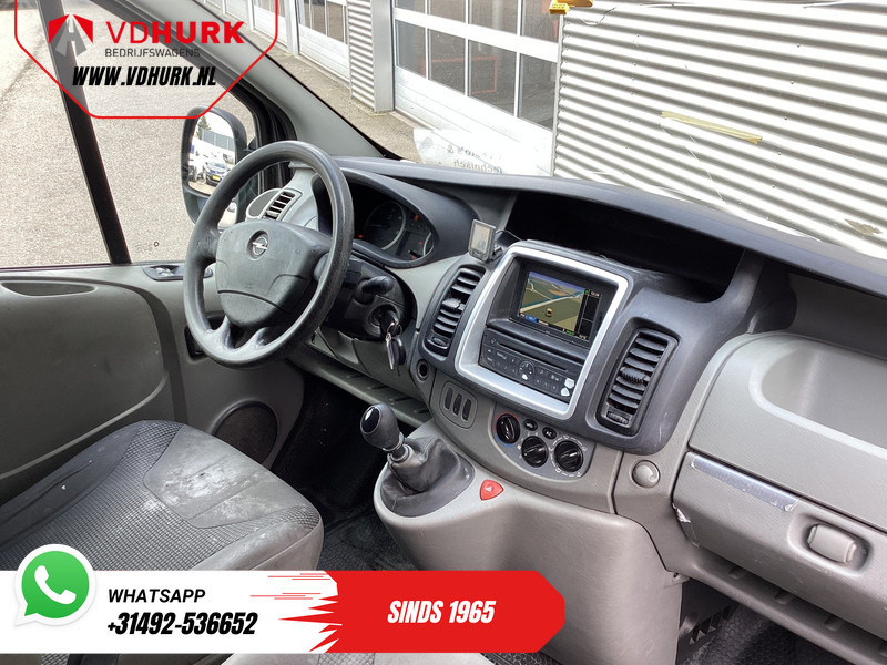 Opel Vivaro 2.5 CDTI 145 pk EXPORT ONLY APK 08-2025/ 3 Pers./ LMV/ PDC/ Dakdragers/ Cruise/ Airco - Malá dodávka: obrázek 3 Opel Vivaro 2.5 CDTI 145 pk EXPORT ONLY APK 08-2025/ 3 Pers./ LMV/ PDC/ Dakdragers/ Cruise/ Airco - Malá dodávka: obrázek 3