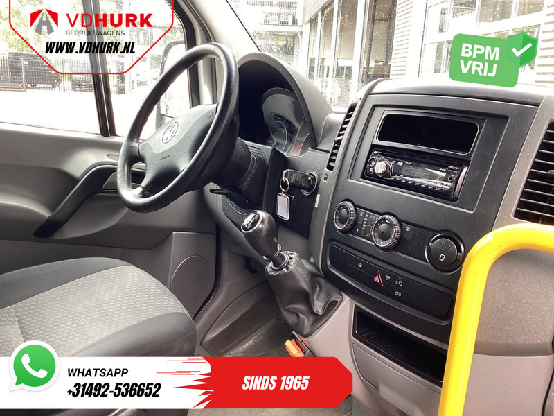 Volkswagen Crafter 35 2.0 TDI L3H2 EXPORT ONLY! €9.559 incl BTW/BPM Rolstoellift/ 9 Pers/ 9P/ Sidebars/ Rearbar/ Airco - Minibus, Mikrobus: obrázek 3 Volkswagen Crafter 35 2.0 TDI L3H2 EXPORT ONLY! €9.559 incl BTW/BPM Rolstoellift/ 9 Pers/ 9P/ Sidebars/ Rearbar/ Airco - Minibus, Mikrobus: obrázek 3