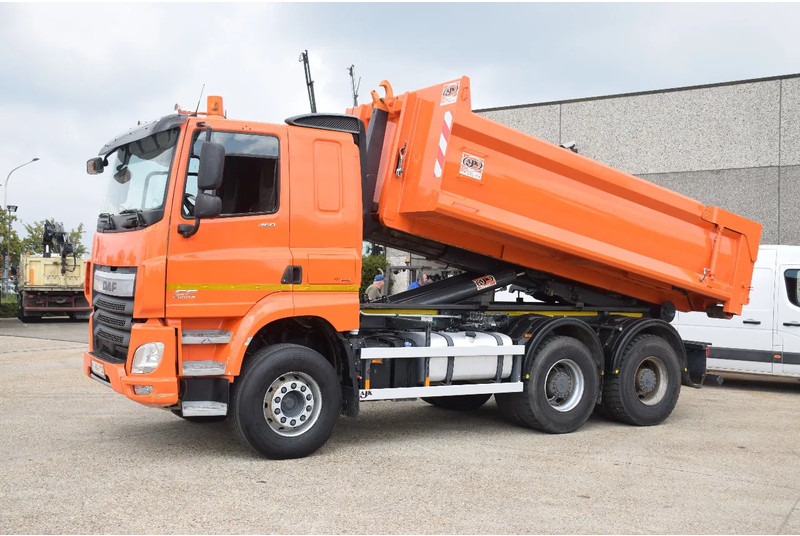 DAF CF 460 - Hákový nosič kontejnerů: obrázek 1 DAF CF 460 - Hákový nosič kontejnerů: obrázek 1