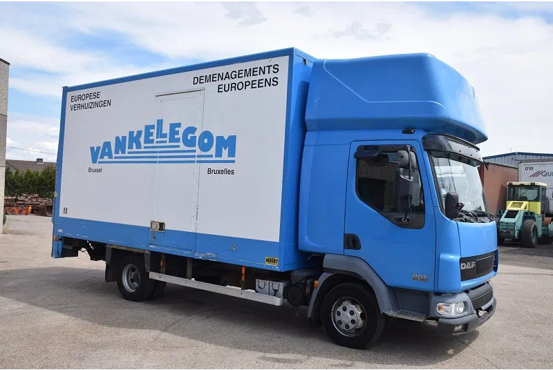 DAF LF 220 LF45 220 - Skříňový nákladní auto: obrázek 5 DAF LF 220 LF45 220 - Skříňový nákladní auto: obrázek 5