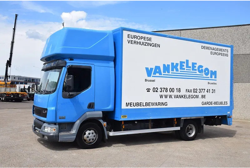 DAF LF 220 LF45 220 - Skříňový nákladní auto: obrázek 2 DAF LF 220 LF45 220 - Skříňový nákladní auto: obrázek 2