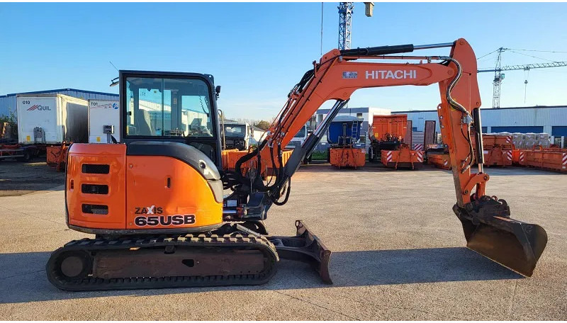 Hitachi ZX65USB-5A CLR - Pásové rýpadlo: obrázek 5 Hitachi ZX65USB-5A CLR - Pásové rýpadlo: obrázek 5
