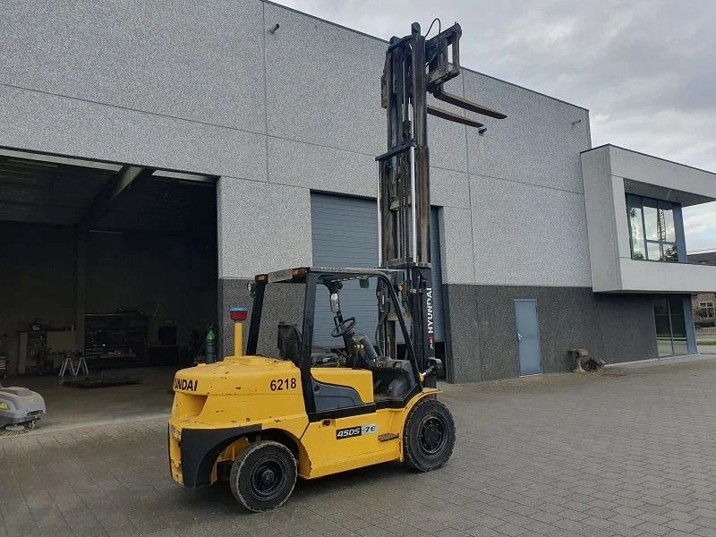 Hyundai 45DS.7E 7 ton 45DS.7E - Vysokozdvižný vozík: obrázek 3 Hyundai 45DS.7E 7 ton 45DS.7E - Vysokozdvižný vozík: obrázek 3