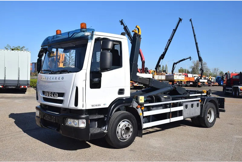 Iveco Iveco Eurocargo 160E25 - Hákový nosič kontejnerů: obrázek 1 Iveco Iveco Eurocargo 160E25 - Hákový nosič kontejnerů: obrázek 1