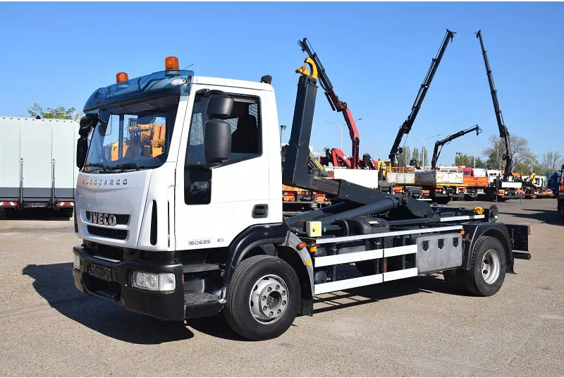 Iveco Iveco Eurocargo 160E25 - Hákový nosič kontejnerů: obrázek 3 Iveco Iveco Eurocargo 160E25 - Hákový nosič kontejnerů: obrázek 3