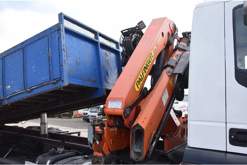 Sklápěč Iveco Stralis 270: obrázek 13