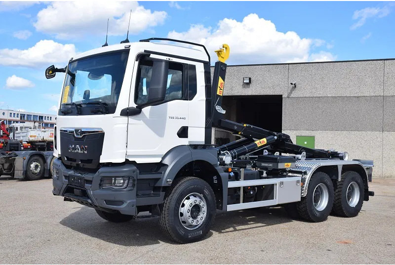 MAN TGS 33.440 - Hákový nosič kontejnerů: obrázek 3 MAN TGS 33.440 - Hákový nosič kontejnerů: obrázek 3