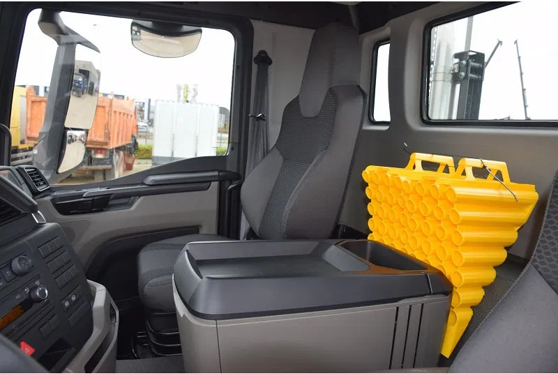 MAN TGS 33.440 - Hákový nosič kontejnerů: obrázek 5 MAN TGS 33.440 - Hákový nosič kontejnerů: obrázek 5