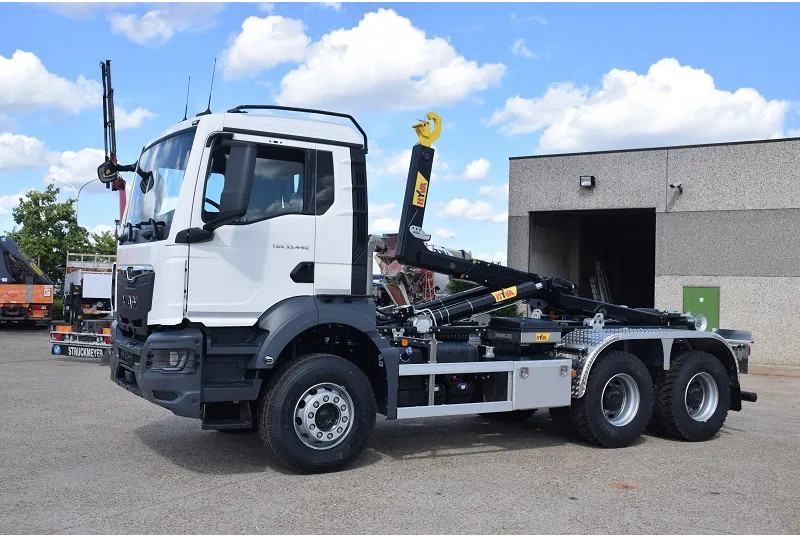 MAN TGS 33.440 - Hákový nosič kontejnerů: obrázek 4 MAN TGS 33.440 - Hákový nosič kontejnerů: obrázek 4