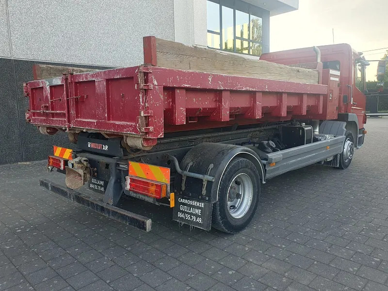 Mercedes-Benz Atego 1224 - Hákový nosič kontejnerů: obrázek 5 Mercedes-Benz Atego 1224 - Hákový nosič kontejnerů: obrázek 5