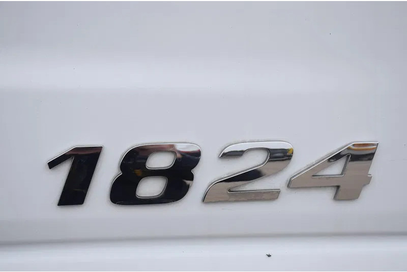 Skříňový nákladní auto Mercedes-Benz Axor 1824: obrázek 10