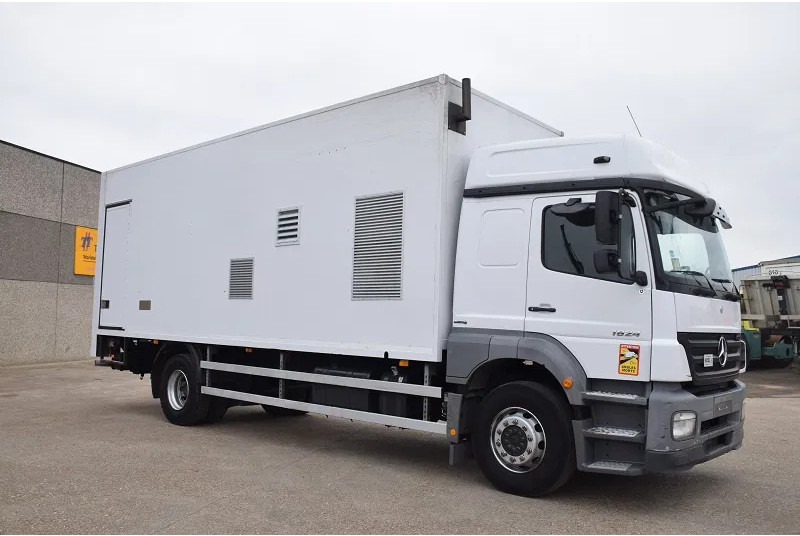 Skříňový nákladní auto Mercedes-Benz Axor 1824: obrázek 5