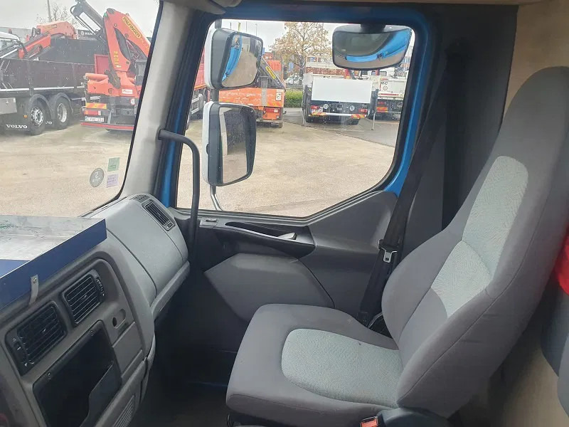 Renault DCi 220 - Auto s hydraulickou rukou: obrázek 5 Renault DCi 220 - Auto s hydraulickou rukou: obrázek 5