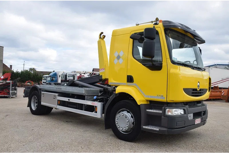 Renault Midlum 270 - Hákový nosič kontejnerů: obrázek 3 Renault Midlum 270 - Hákový nosič kontejnerů: obrázek 3